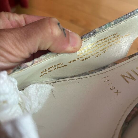 HOST PICK Y2K Anne Klein Multicolor Slingback Kitten Heels with Ruffle 8M - Picture 12 of 15